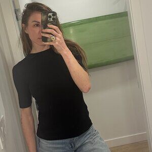 Basic Black Tshirt - Small